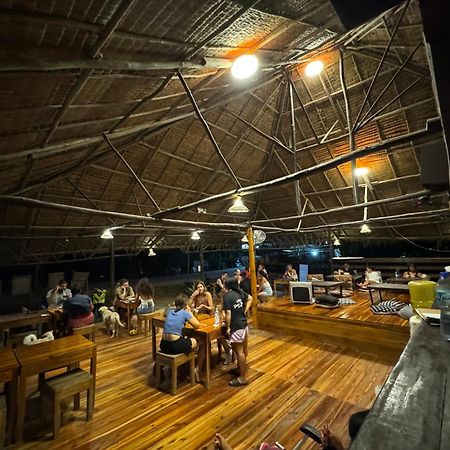 Dam Dam Hostel Сан Висенте Екстериор снимка